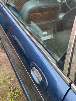 Jaguar Daimler LWB X300 X308 Waist line seal left side rear GXF2521AD