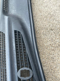 Daimler Jaguar XJ40 X300 93-97 Windscreen finisher scuttle top cover
